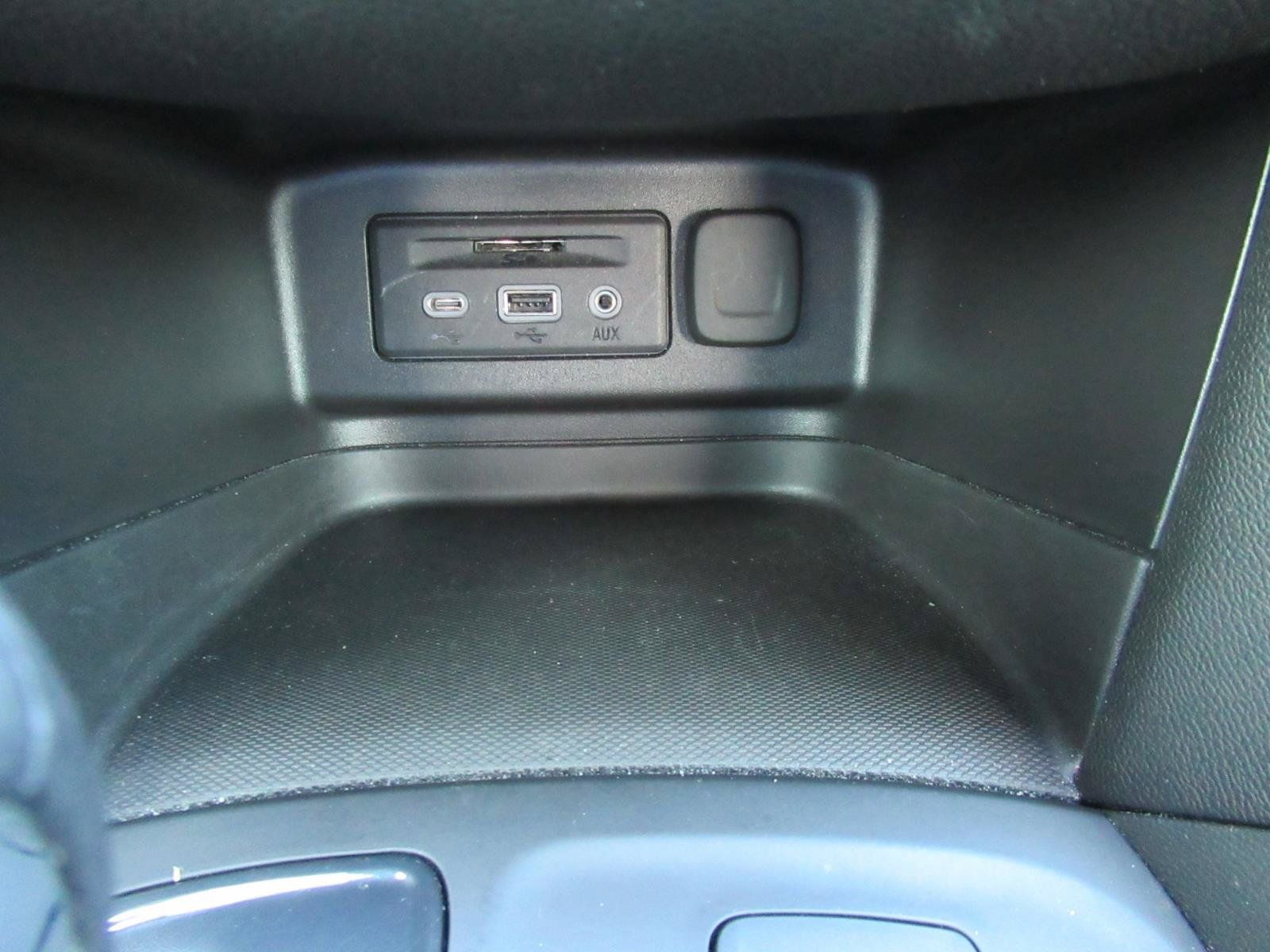 Certified 2023 Chevrolet Equinox RS FWD image 27