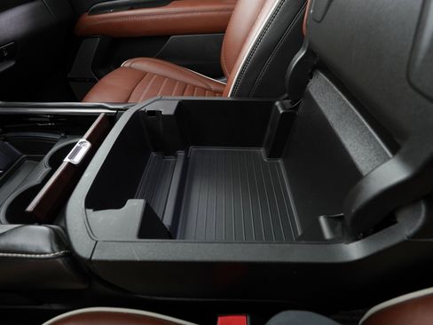 Used 2023 GMC Yukon Denali Ultimate image 34