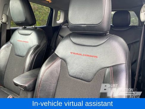 Used 2020 Jeep Compass Trailhawk AWD/4WD image 11