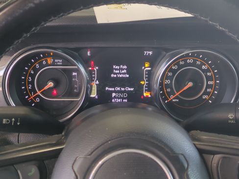 Used 2022 Jeep Gladiator Sport image 28