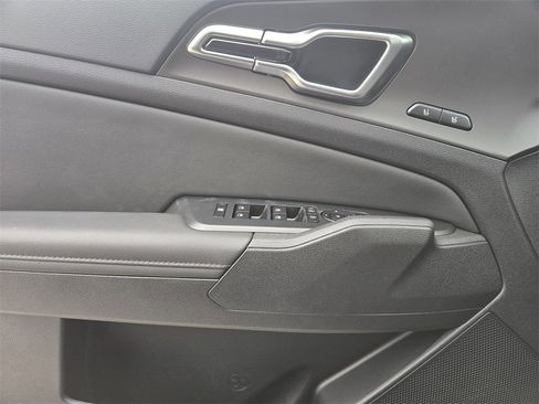 New 2026 Kia Sportage SX image 16