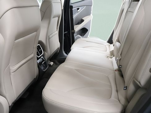 Used 2023 Lincoln Nautilus Reserve AWD/4WD image 29