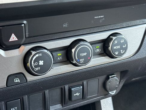 Used 2022 Toyota Tacoma SR RWD image 20