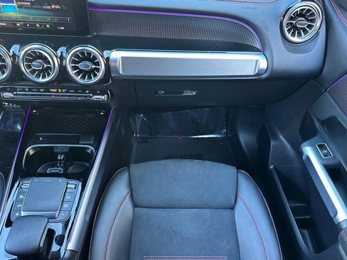 Certified 2023 Mercedes-Benz EQB 300 4MATIC image 31