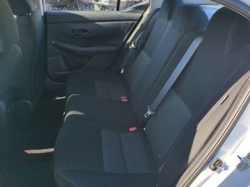 Used 2025 Nissan Sentra SV image 21