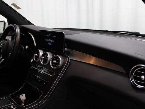 Used 2021 Mercedes-Benz GLC 300 image 26
