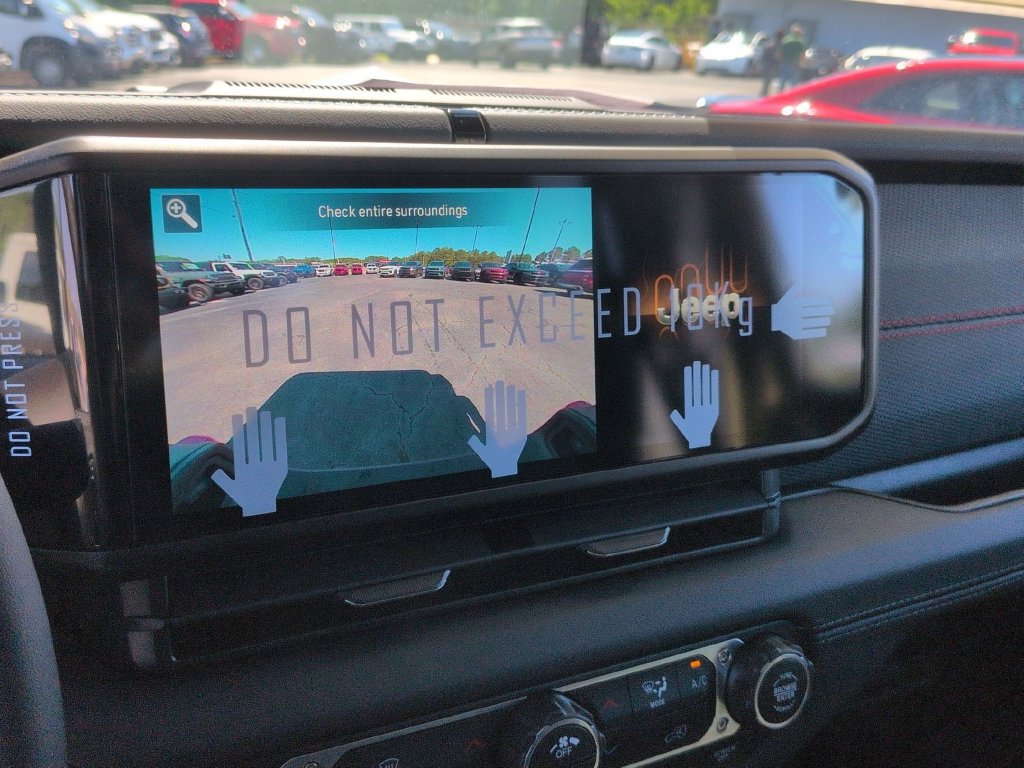 New 2026 Jeep Gladiator Mojave AWD/4WD image 22