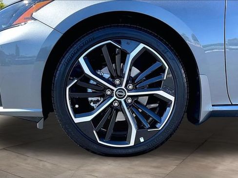 New 2026 Nissan Altima 2.5 SR FWD image 13
