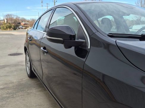 Used 2013 Volvo S60 T5 image 33