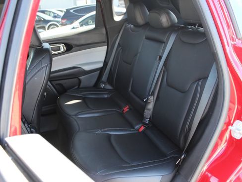 Used 2025 Jeep Compass Limited AWD/4WD image 14