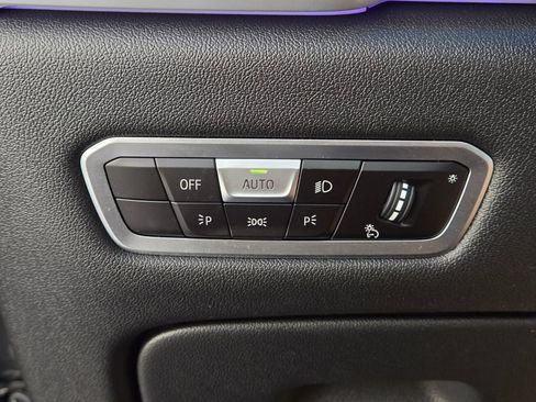 Used 2022 BMW X5 M50i w/ Premium Package image 29