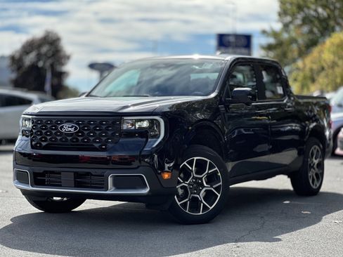 New 2025 Ford Maverick Lariat w/ 4K Tow Package image 1