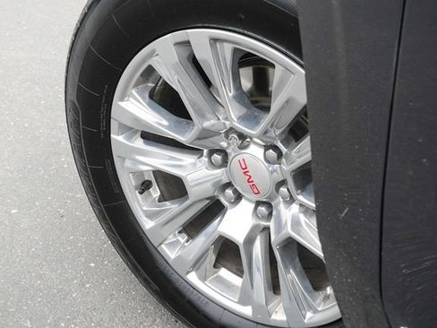 Used 2024 GMC Yukon XL Denali AWD/4WD image 13