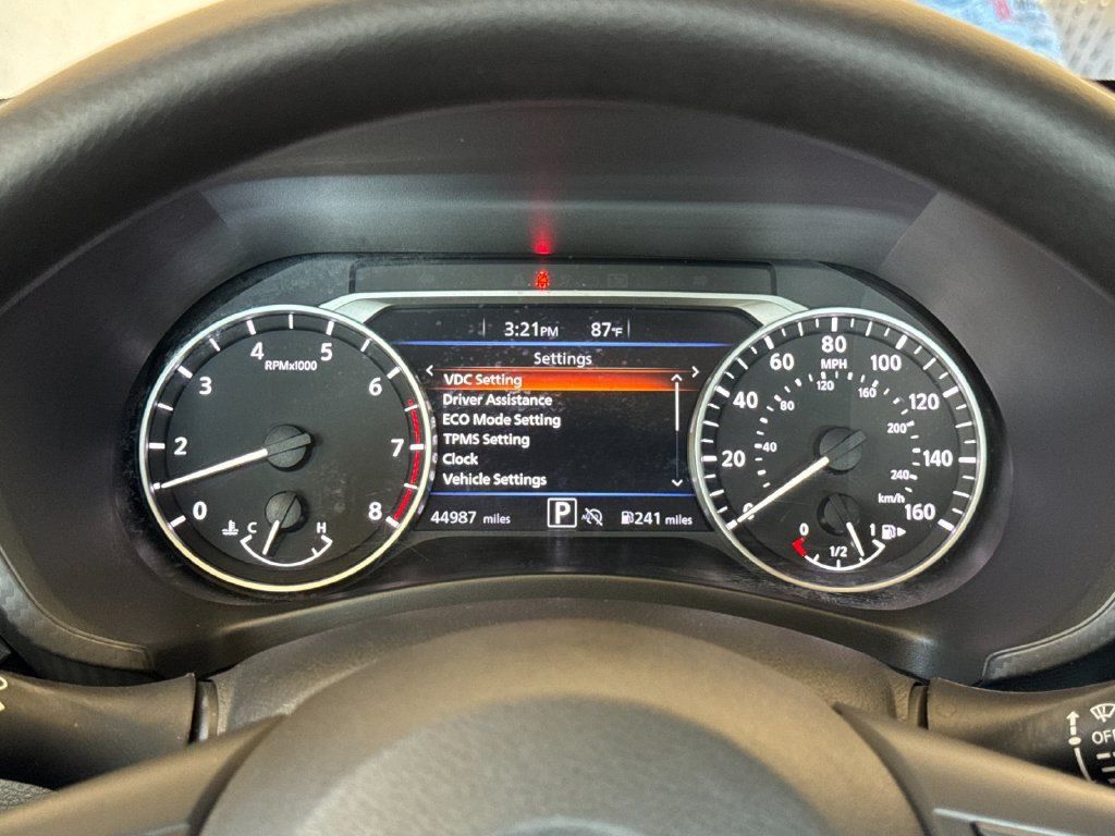 Used 2025 Nissan Sentra SV FWD image 22