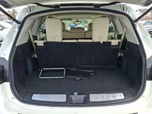 Used 2019 INFINITI QX60 Luxe w/ Essential Package image 35