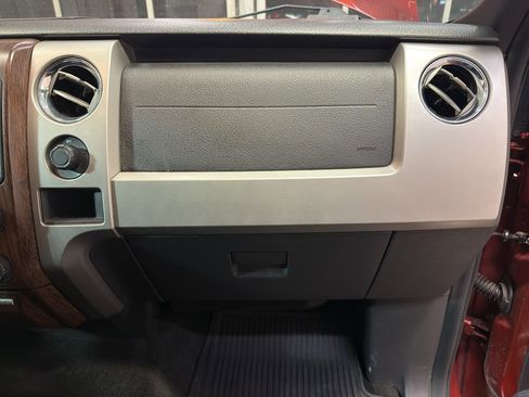 Used 2014 Ford F150 Lariat w/ Lariat Chrome Package image 23