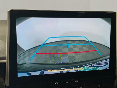 Used 2025 Toyota Corolla SE image 13