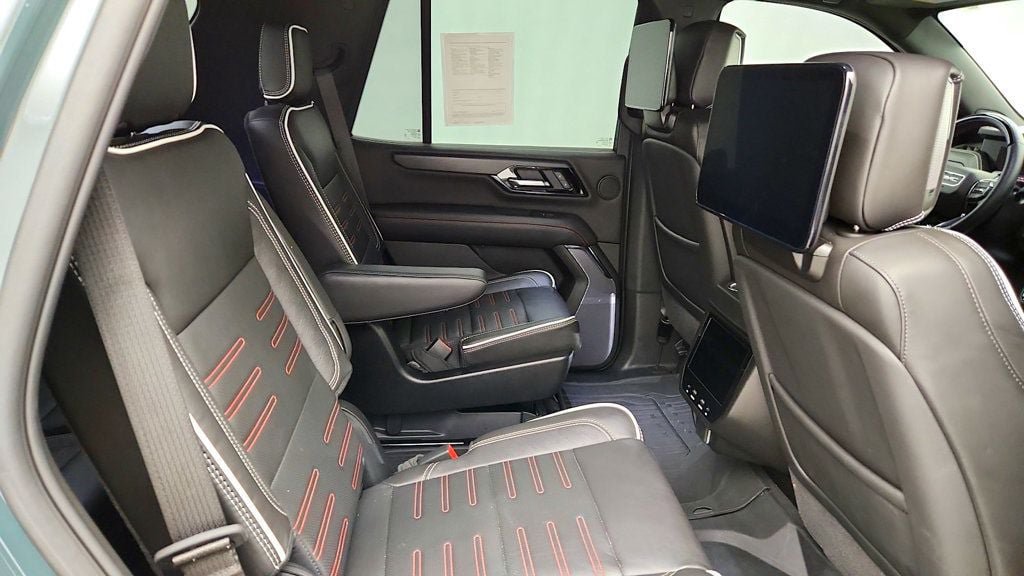 Used 2026 GMC Yukon AT4 Ultimate w/ LPO, Floor Liner Package AWD/4WD image 28