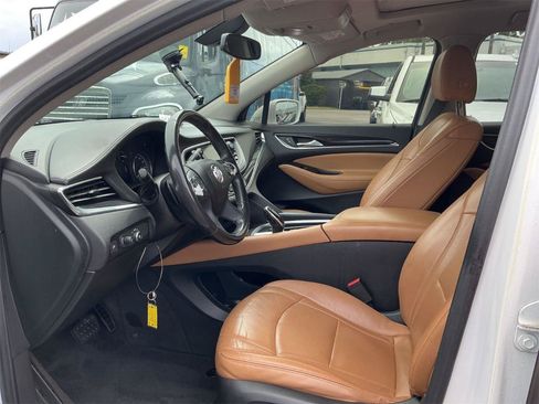 Used 2020 Buick Enclave Essence FWD image 10