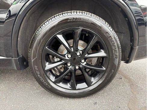 Used 2017 Dodge Durango GT w/ Premium Group image 25