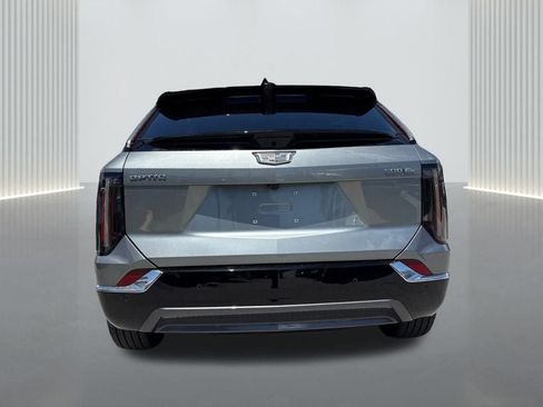 New 2026 Cadillac Lyriq V image 6