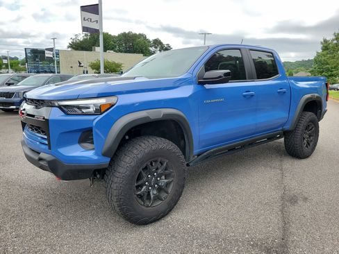 Used 2025 Chevrolet Colorado ZR2 w/ Midnight Edition AWD/4WD image 20