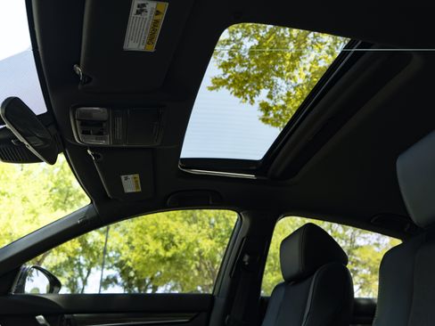 Certified 2022 Honda Accord Sport image 33