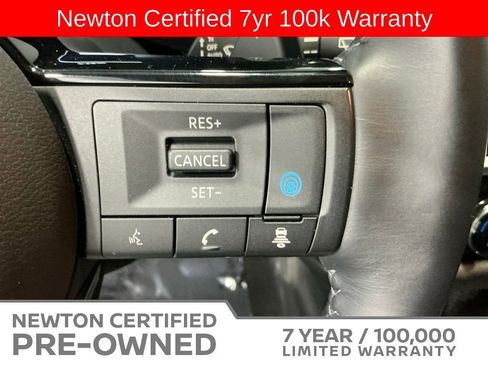 Used 2023 Nissan Pathfinder Platinum AWD/4WD image 32