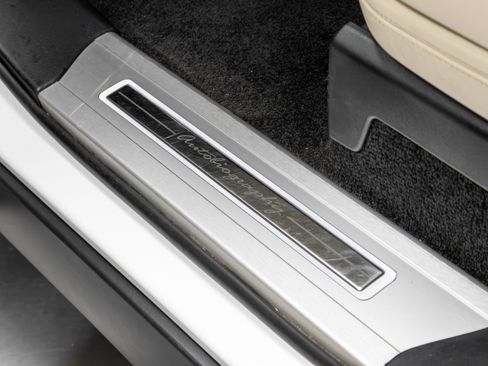 Used 2019 Land Rover Range Rover Long Wheelbase Autobiography image 57