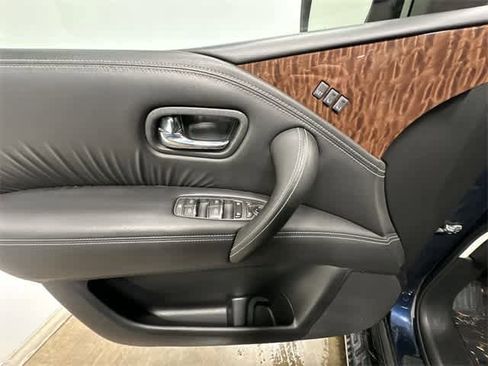 Used 2017 Nissan Armada SL w/ Technology Package image 18