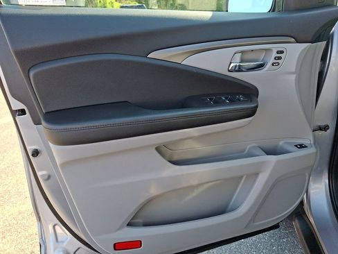 Used 2022 Honda Pilot EX-L image 12