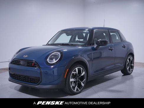 Used 2025 MINI Cooper S image 1
