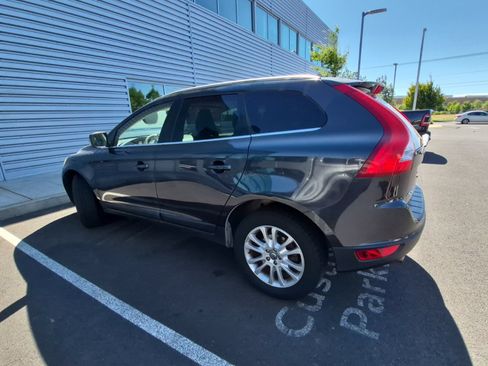 Used 2010 Volvo XC60 T6 AWD/4WD image 3
