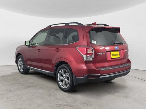 Used 2018 Subaru Forester 2.5i Touring w/ Popular Package #2 AWD/4WD image 3