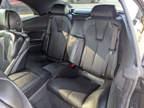 Used 2013 BMW M6 Convertible image 24