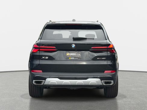 Used 2025 BMW X5 xDrive40i w/ Premium Essential Package AWD/4WD image 4