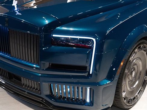 Used 2026 Rolls-Royce Cullinan AWD/4WD image 9