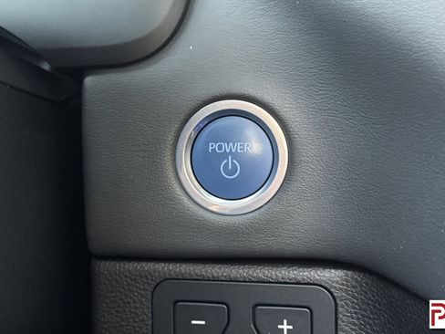 Used 2024 Toyota Tundra Platinum image 25