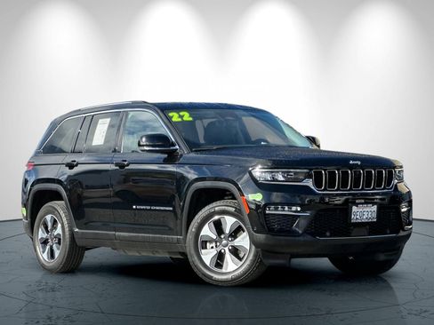 Used 2022 Jeep Grand Cherokee Limited 4xe w/ Luxury Tech Group II AWD/4WD image 2