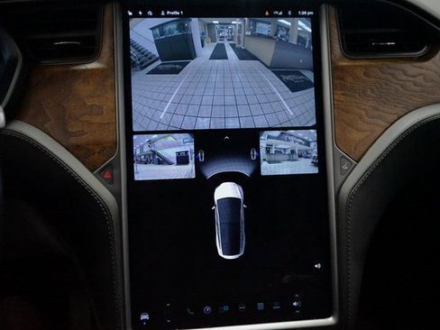 Used 2020 Tesla Model X Long Range image 11