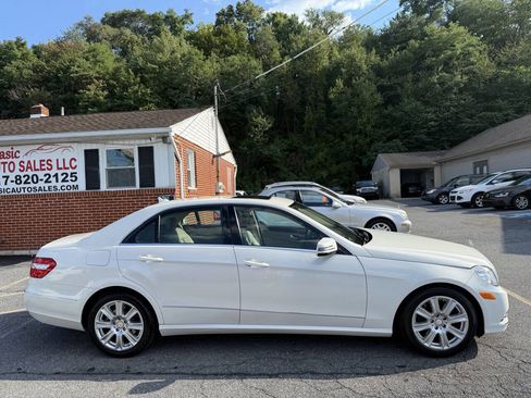 Used 2013 Mercedes-Benz E 350 BlueTEC Sedan image 4