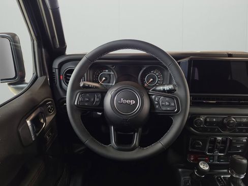 New 2026 Jeep Gladiator Rubicon AWD/4WD image 18