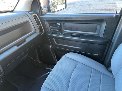 Used 2018 RAM 1500 Express w/ Black Ram 1500 Express Group image 18