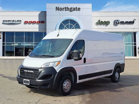 Used 2023 RAM ProMaster 2500 image 2