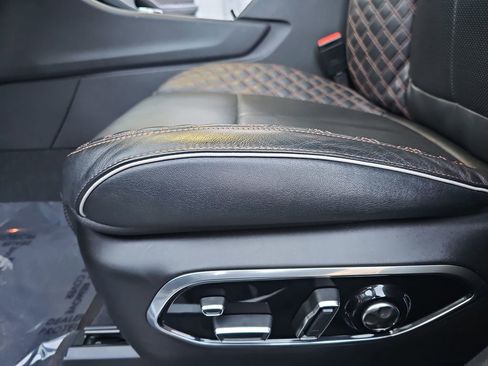 Certified 2022 Jeep Grand Cherokee Summit w/ Adv Protech Group IV image 26