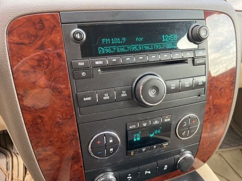 Used 2012 Chevrolet Tahoe LT w/ Luxury Package image 4