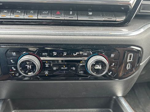 Used 2024 Chevrolet Silverado 1500 High Country image 30