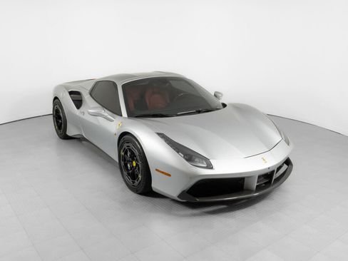 Used 2018 Ferrari 488 Spider image 56
