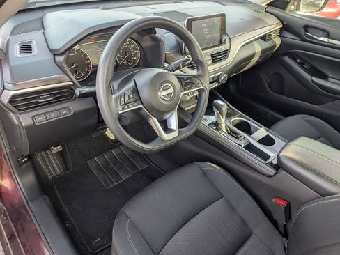Used 2023 Nissan Altima 2.5 SV image 13