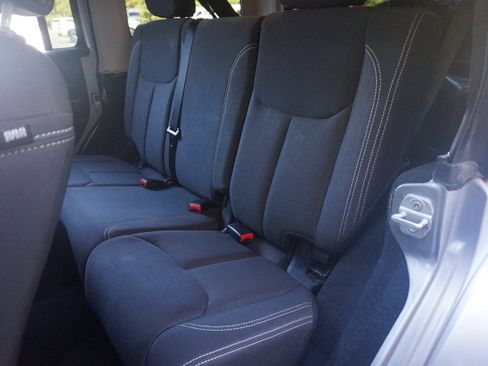 Used 2013 Jeep Wrangler Unlimited Sahara w/ Connectivity Group image 17